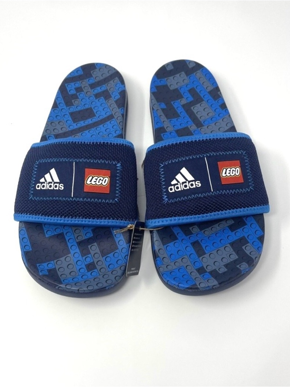 New ADIDAS X Lego ADILETTE COMFORT SLIDES Sandals Boys 7 Men's Size 7
Women's 8